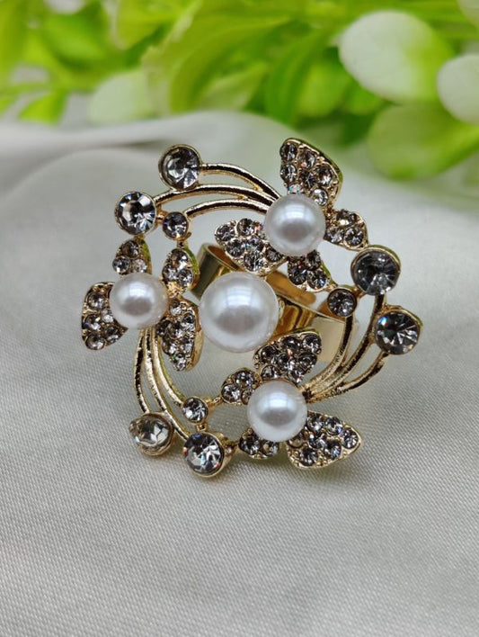 FloraLuxe: Imported Exquisite Floral Pearl Ring – Symphony of Elegance